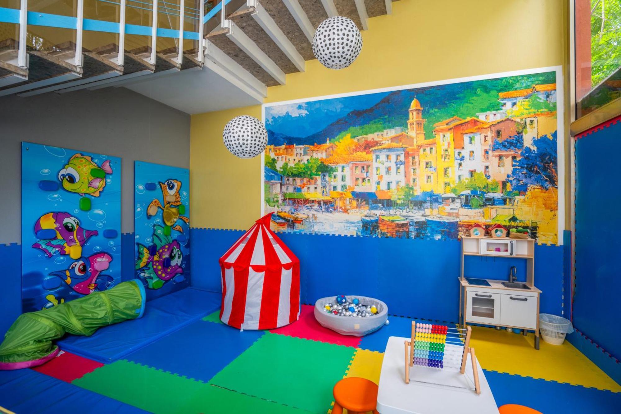 Hotel Loris - Valentini Family Village Беллария-Иджеа-Марина Экстерьер фото